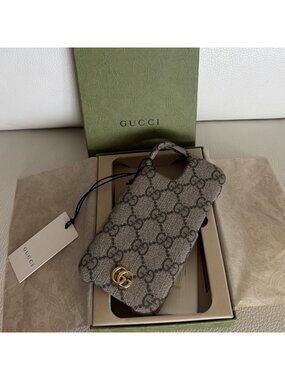 Gucci | Accessories | Gucci Iphone Xxs Authentic Strawberry Phone
